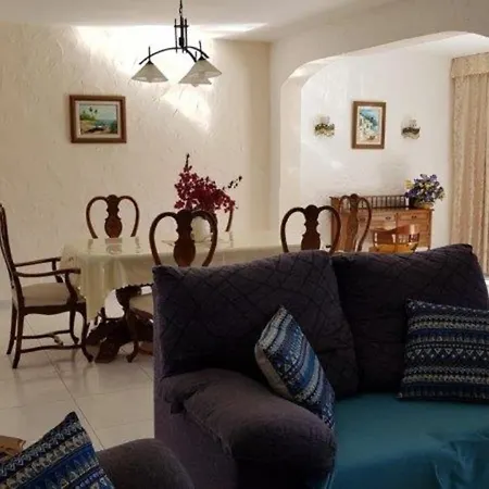 Semesterbostad Villa Florida